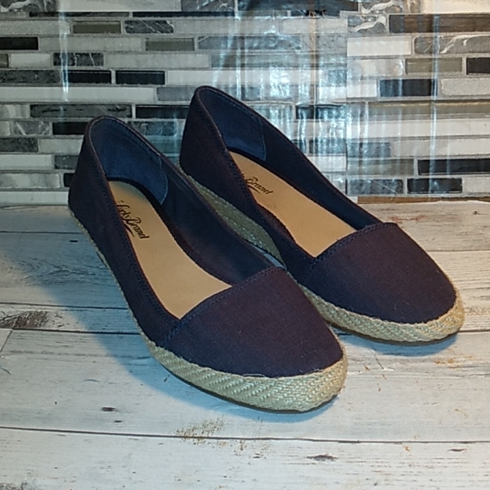 Lucky Brand 7.5 black flats slippers office shoes